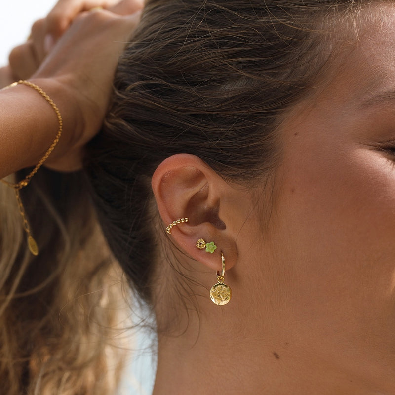 Damen Gold Ohrring Stecker mit grüner  Blume| PRODUCT: float-weltkarte-halskette-gold_50_25