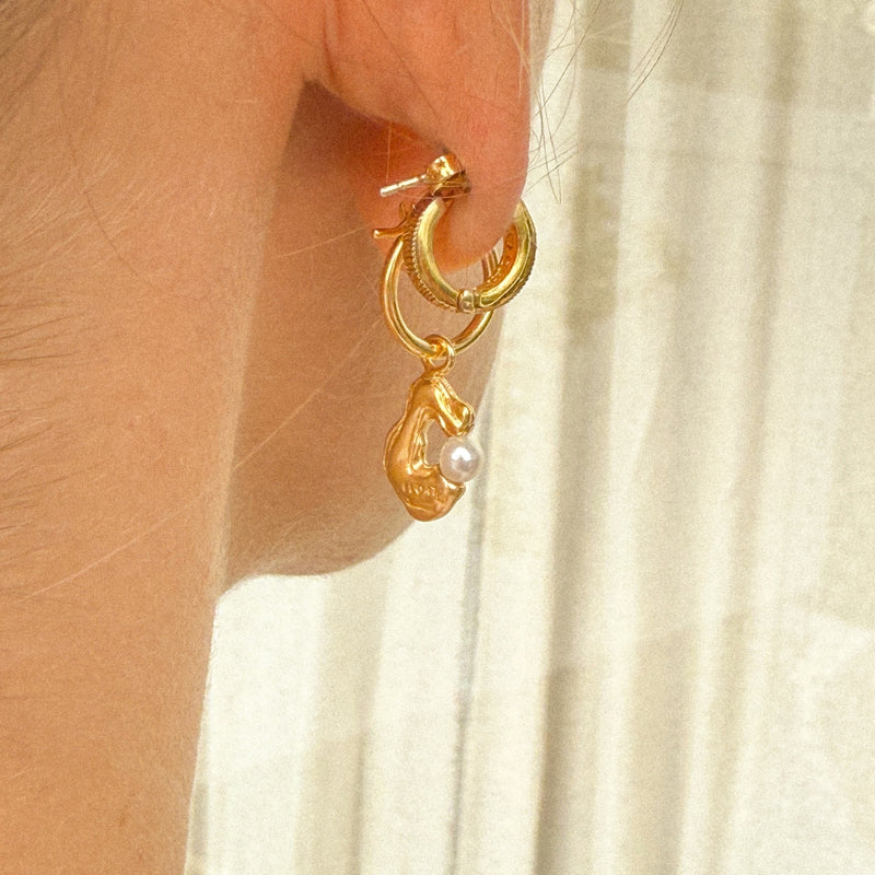 float Pearl Swirl Ohrring Gold