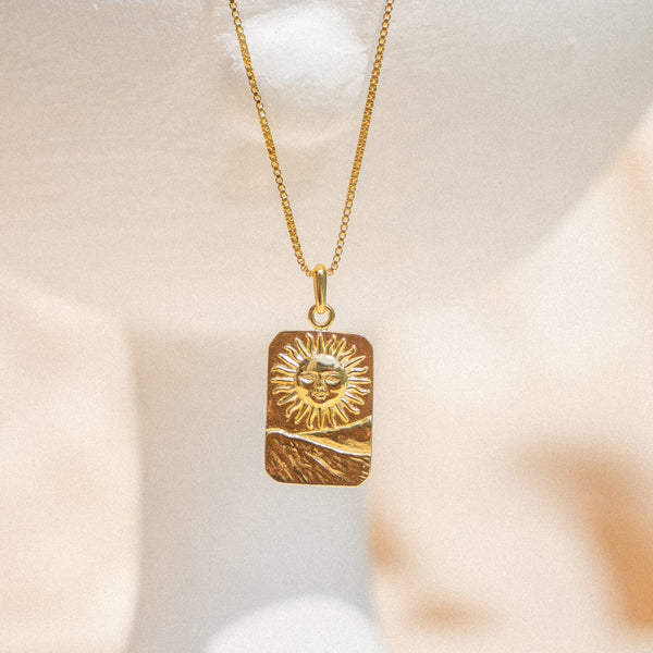 float Live By The Sun Necklace Gold