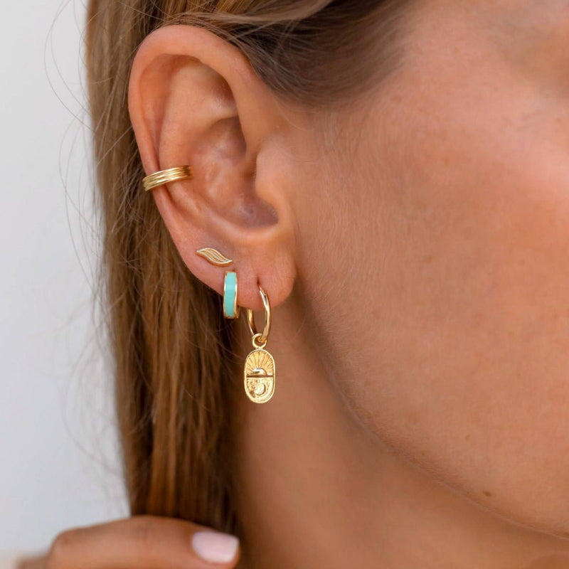 Damen Gold Creolen Ohrring mit Sonne & Mond Anhänger und Wellen Ohrring Stecker