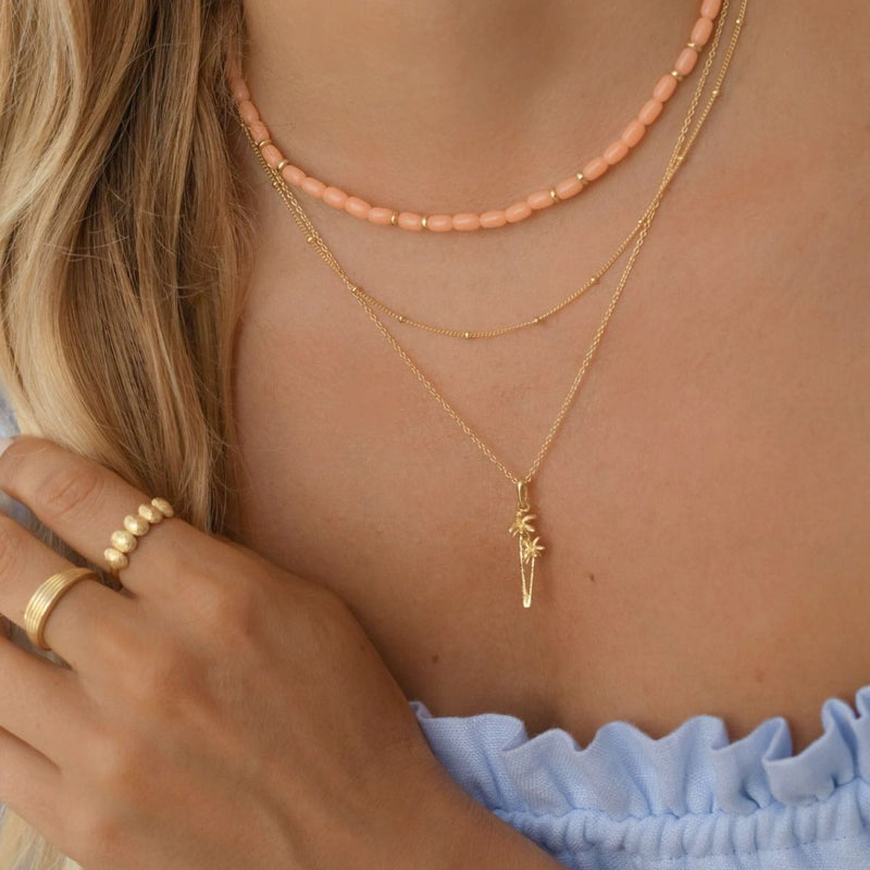 Damen Gold Perlen Halskette aus Pfirsich farbenen Perlen und Halskette mit Palmen Anhänger